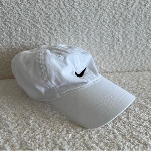 Nike Baby White Baseball Cap‎ Hat 100% Cotton Size Infant